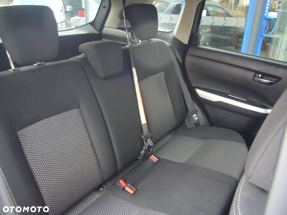 Suzuki Vitara 1.6 Premium 4WD - 17