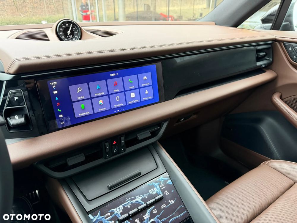Porsche Macan - 26