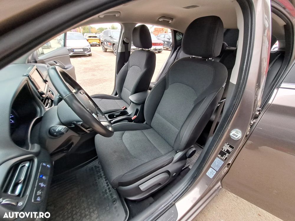 Hyundai i30 - 16