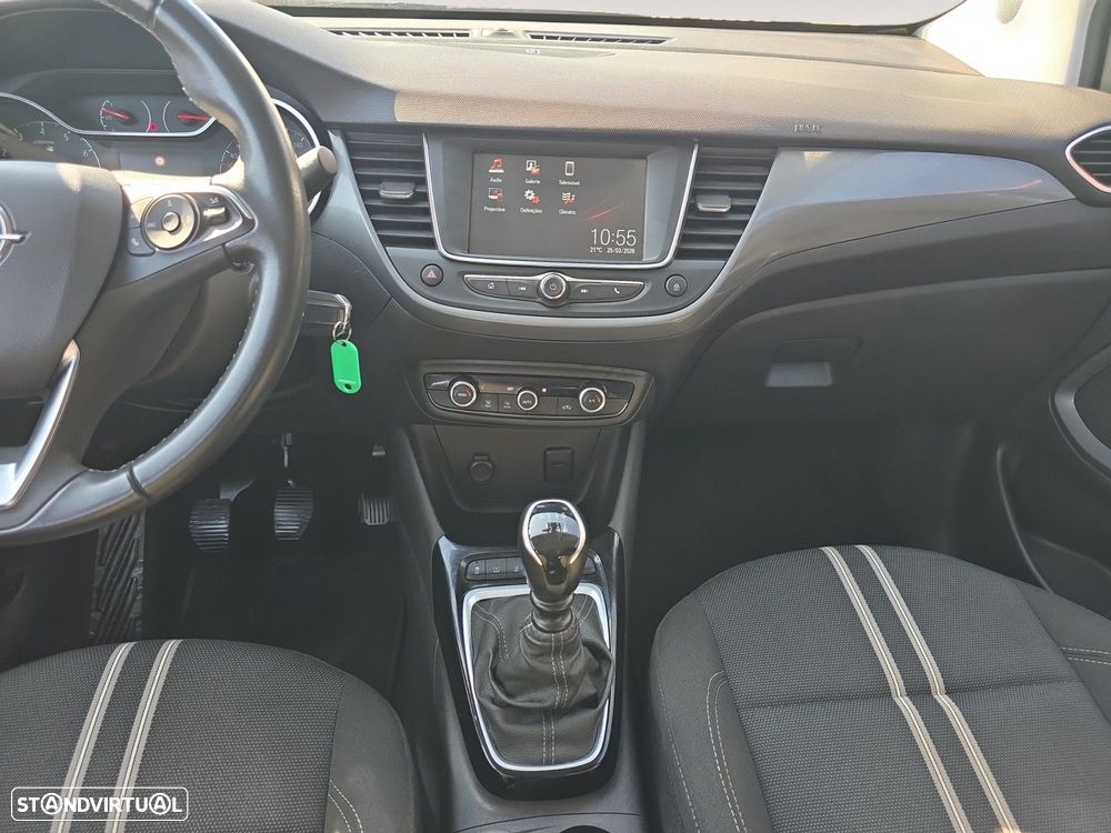 Opel Crossland 1.2 T Design & Tech - 11