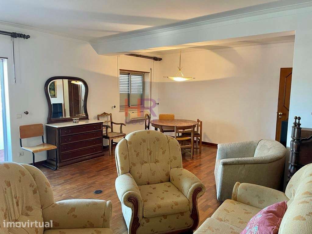 Apartamento T5 com garagem, mobilado e equipado, próximo da Univers... - Grande imagem: 3/19