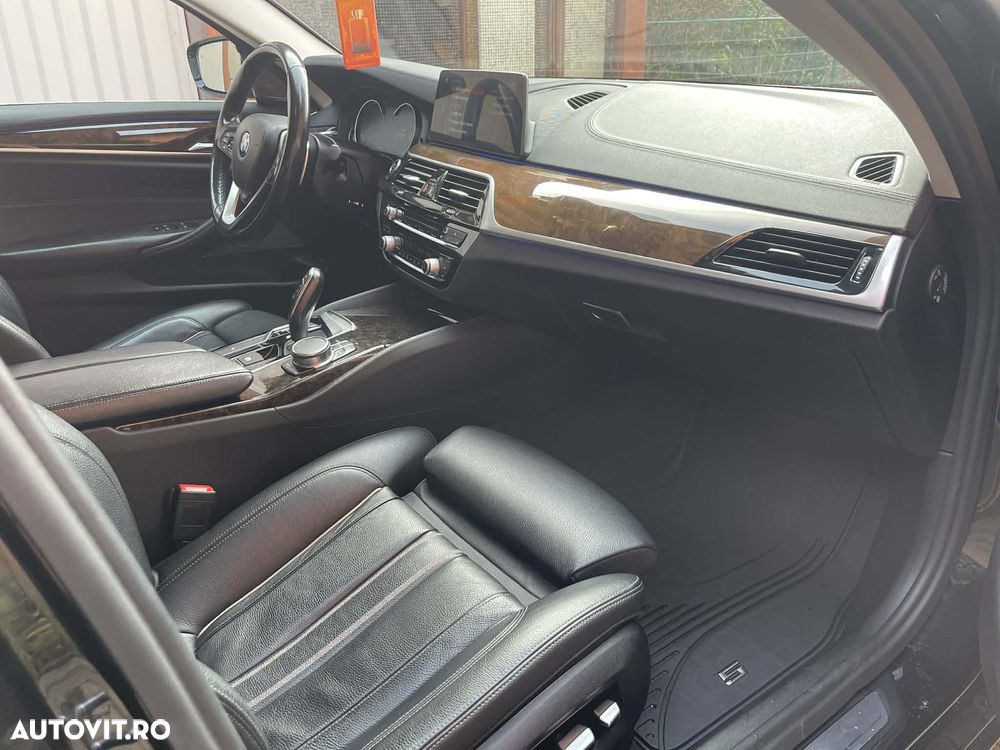 BMW Seria 5 540i xDrive Aut. Luxury Line - 9