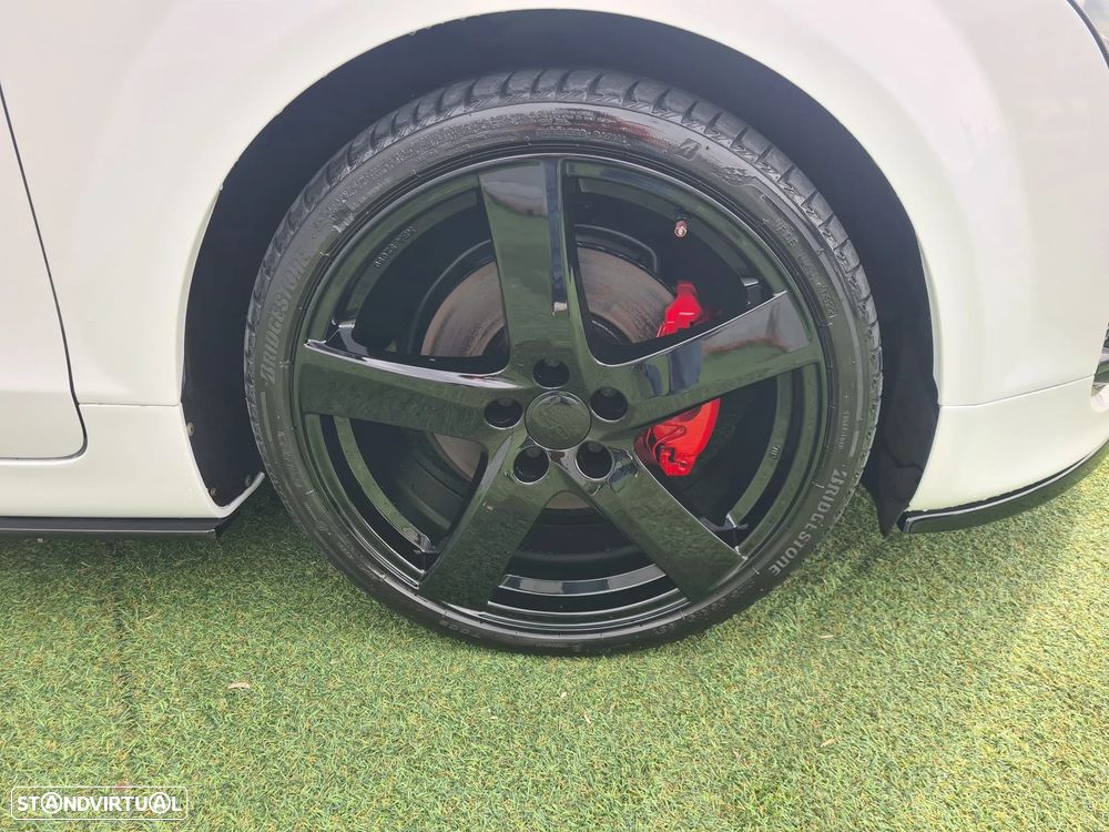 Audi TT Coupé 2.0 TDI quattro - 11