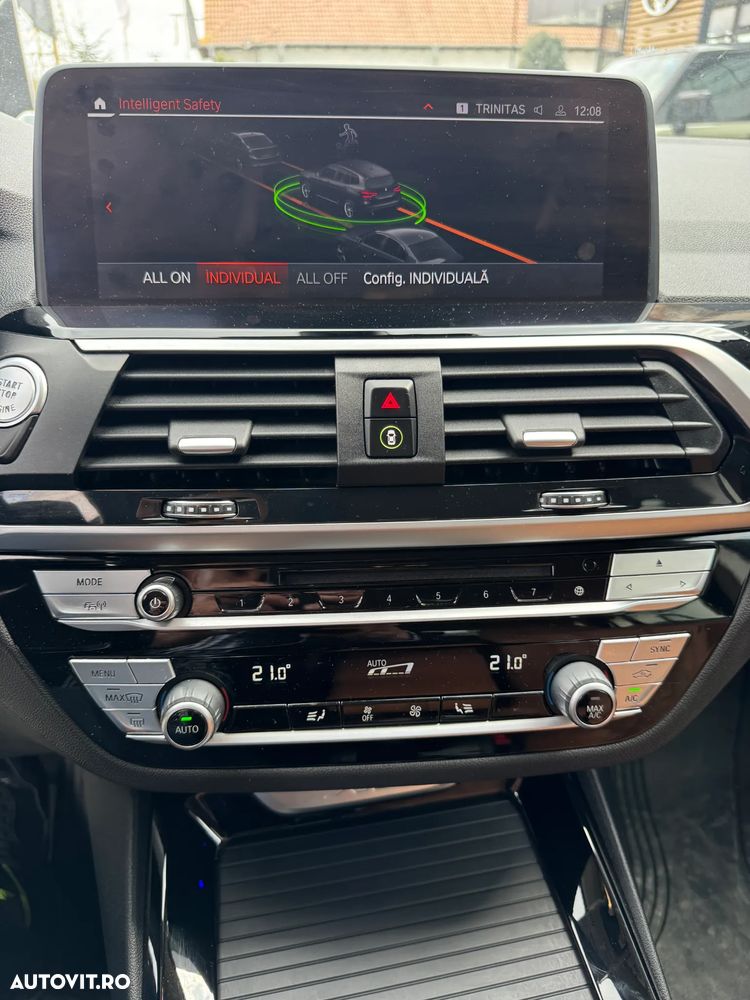 BMW X3 xDrive20d AT Luxury Line - 26