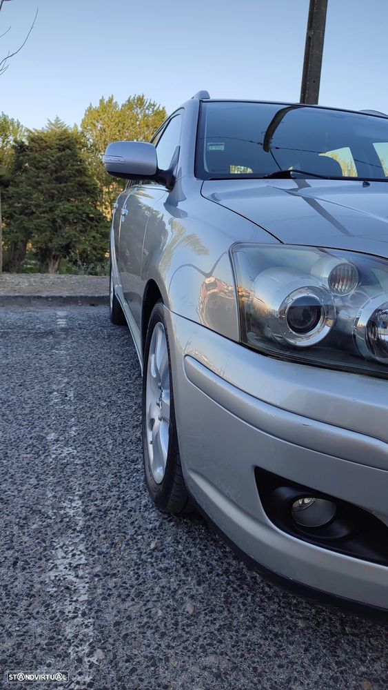 Toyota Avensis SW 2.0 D-4D Sol - 5