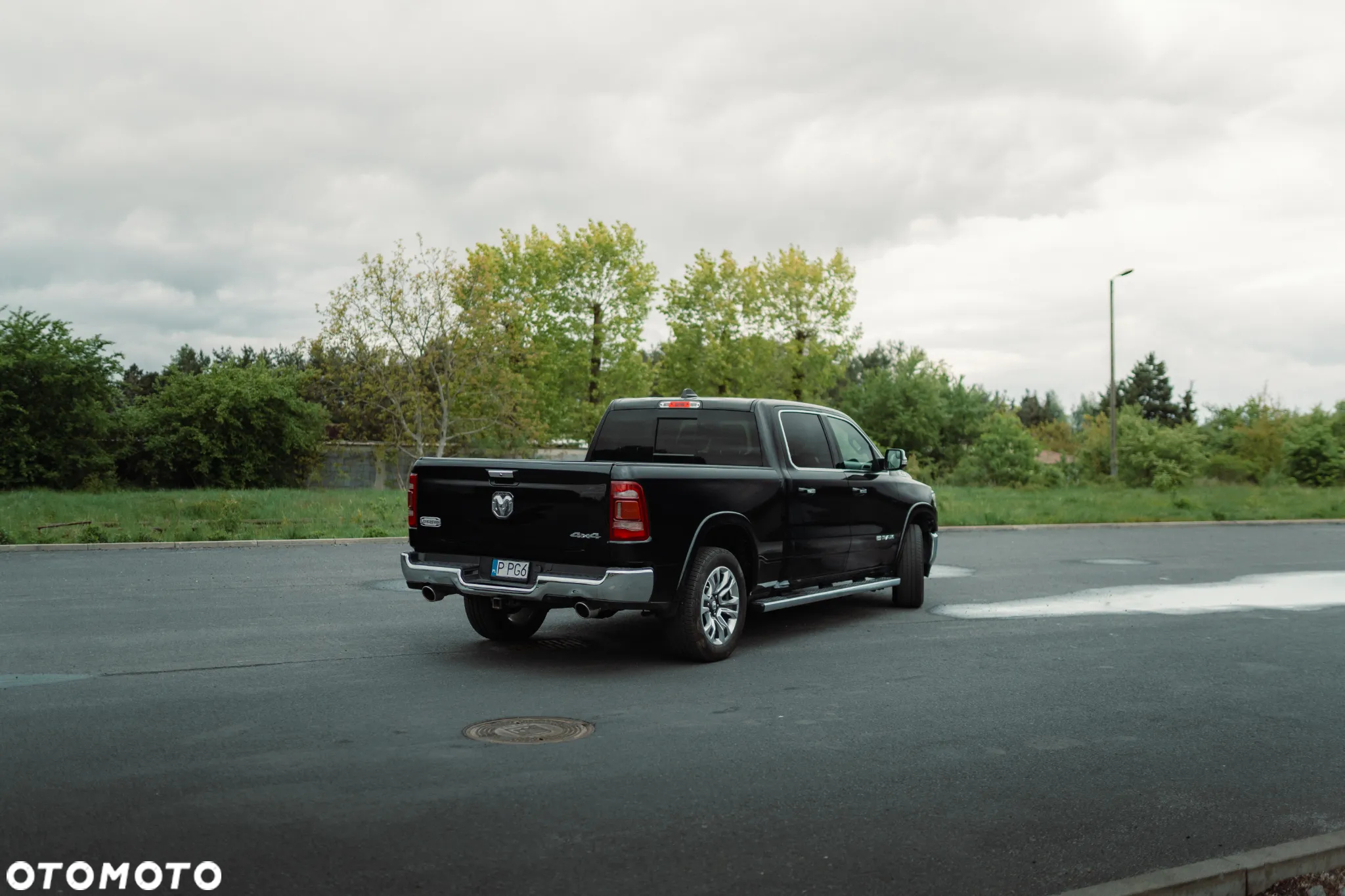 RAM 1500 5.7 Crew Cab Longbed Longhorn Chrome - 8