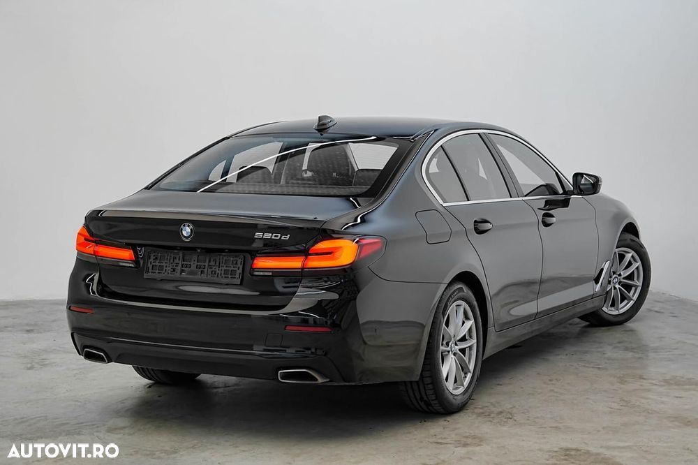 BMW Seria 5 520d AT - 7