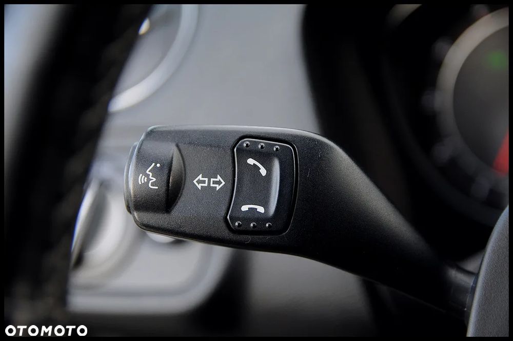 Ford S-Max 2.0 TDCi DPF Titanium X - 36