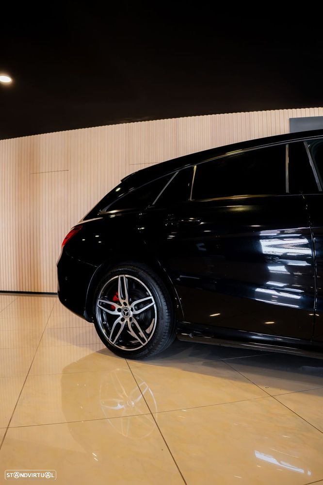 Mercedes-Benz CLA 180 d Shooting Brake AMG Line - 9
