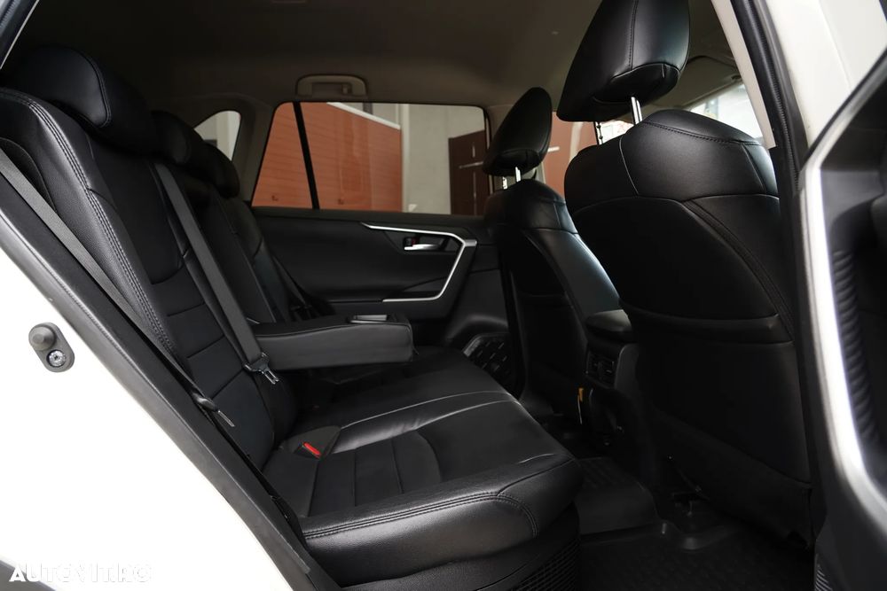 Toyota RAV4 2.5 4x4 Lounge - 8