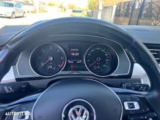 Volkswagen Passat 2.0 TDI DSG Comfortline - 8