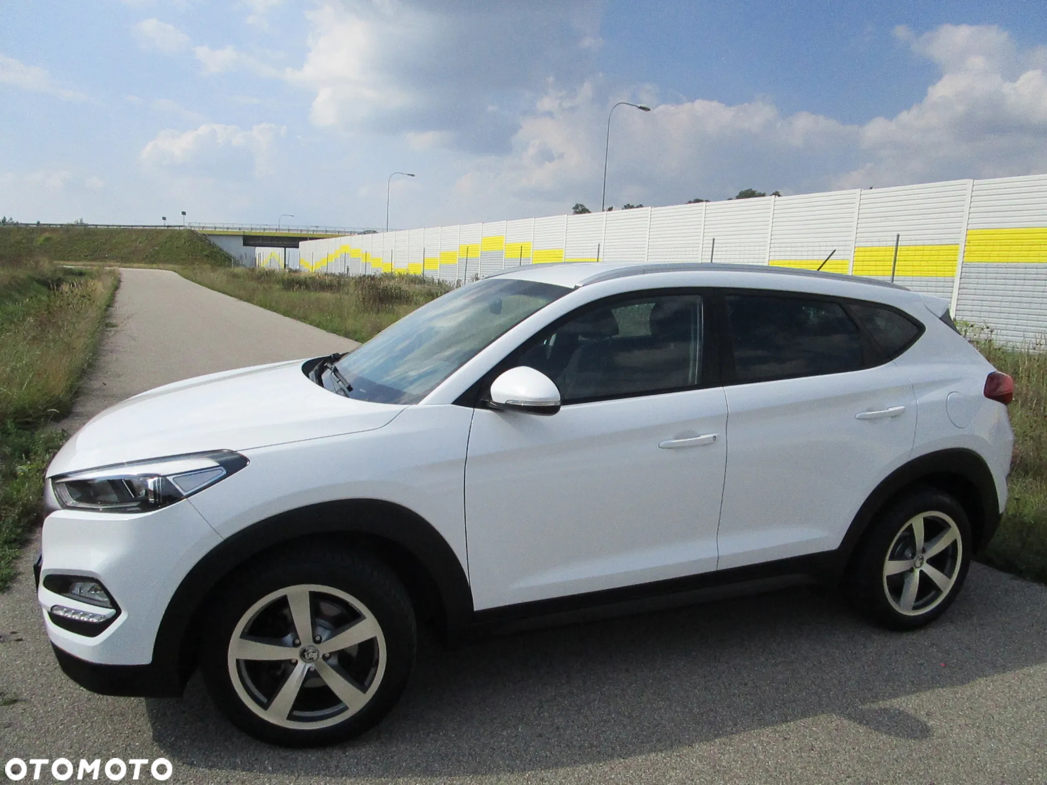 Hyundai Tucson 1.6 T-GDI Comfort 2WD - 4