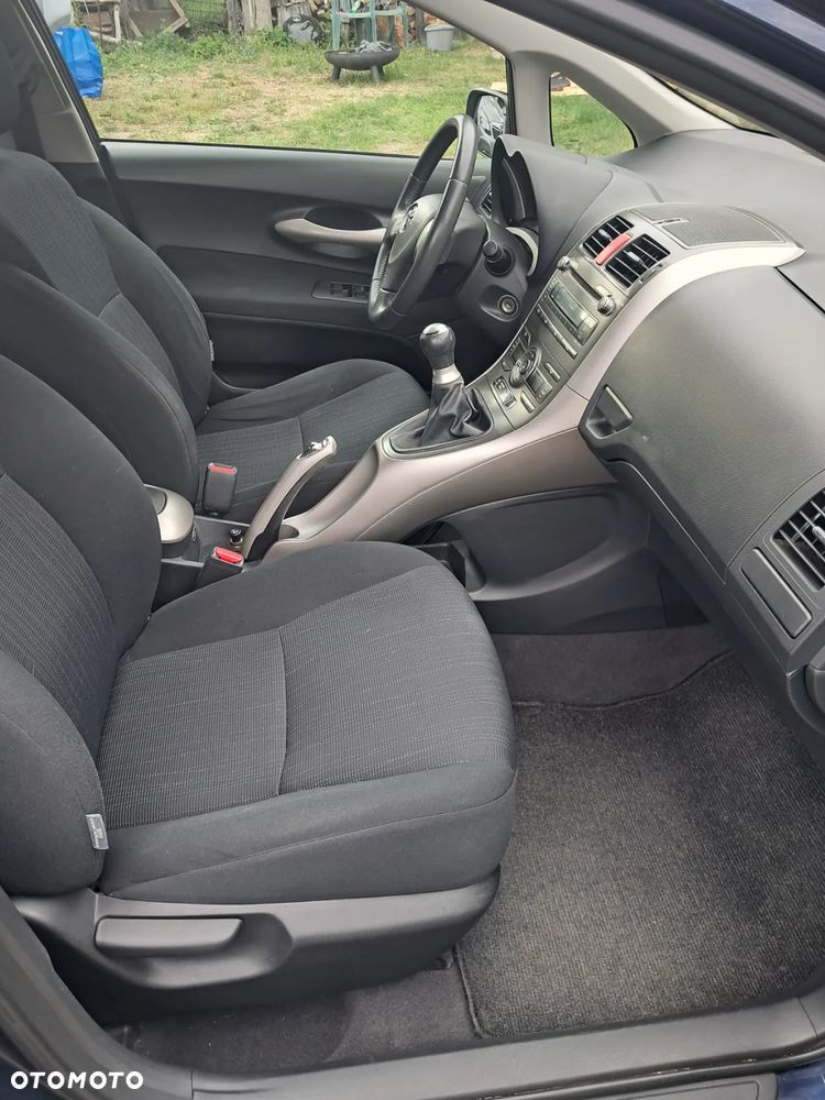 Toyota Auris 1.4 VVT-i - 4