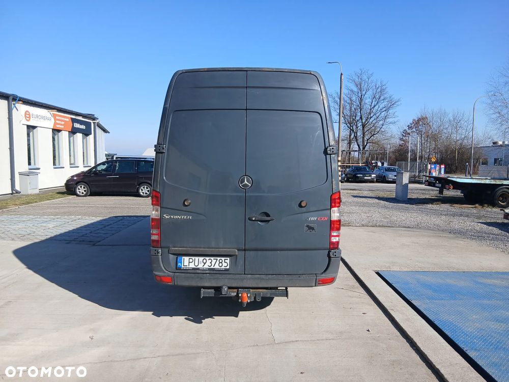 Mercedes-Benz SPRINTER 318 - 6