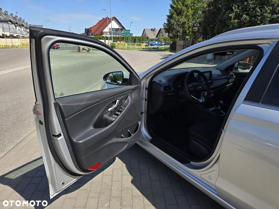 Hyundai i30 1.6 D Premium - 30