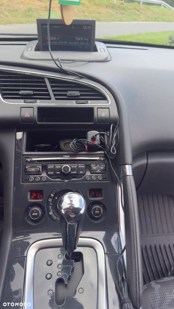 Peugeot 3008 2.0 HDi Premium - 6