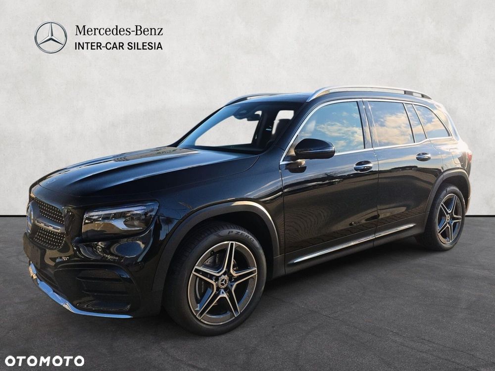 Mercedes-Benz GLB - 1