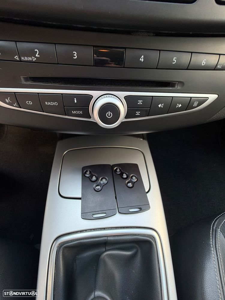 Renault Laguna Break 2.0 dCi Dynamique S - 13