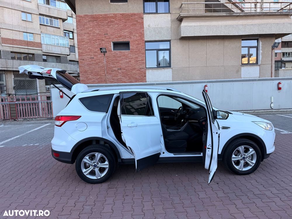 Ford Kuga 2.0 TDCi 4x4 Aut. Individual - 9