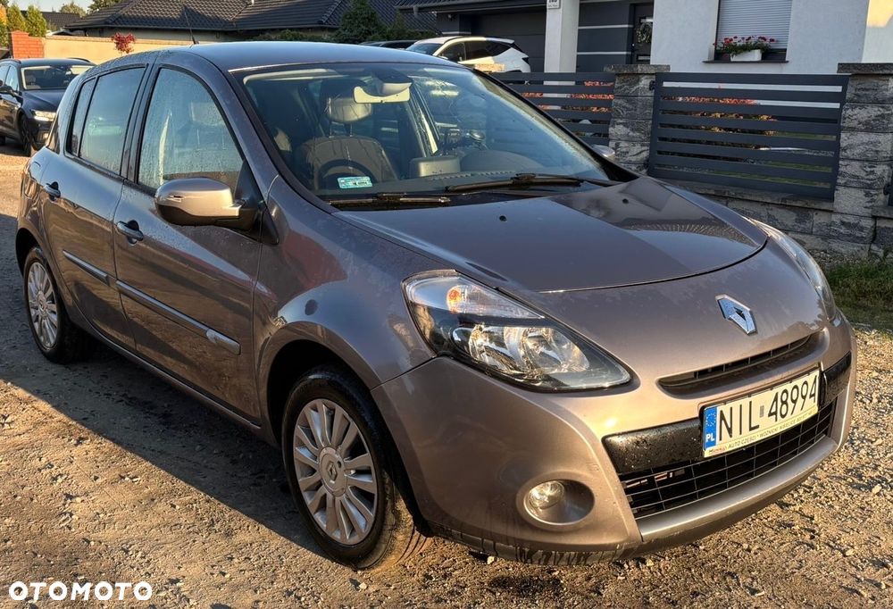 Renault Clio - 1