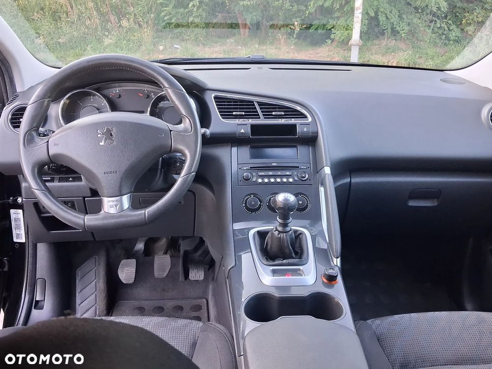 Peugeot 3008 1.6 HDi Premium - 14