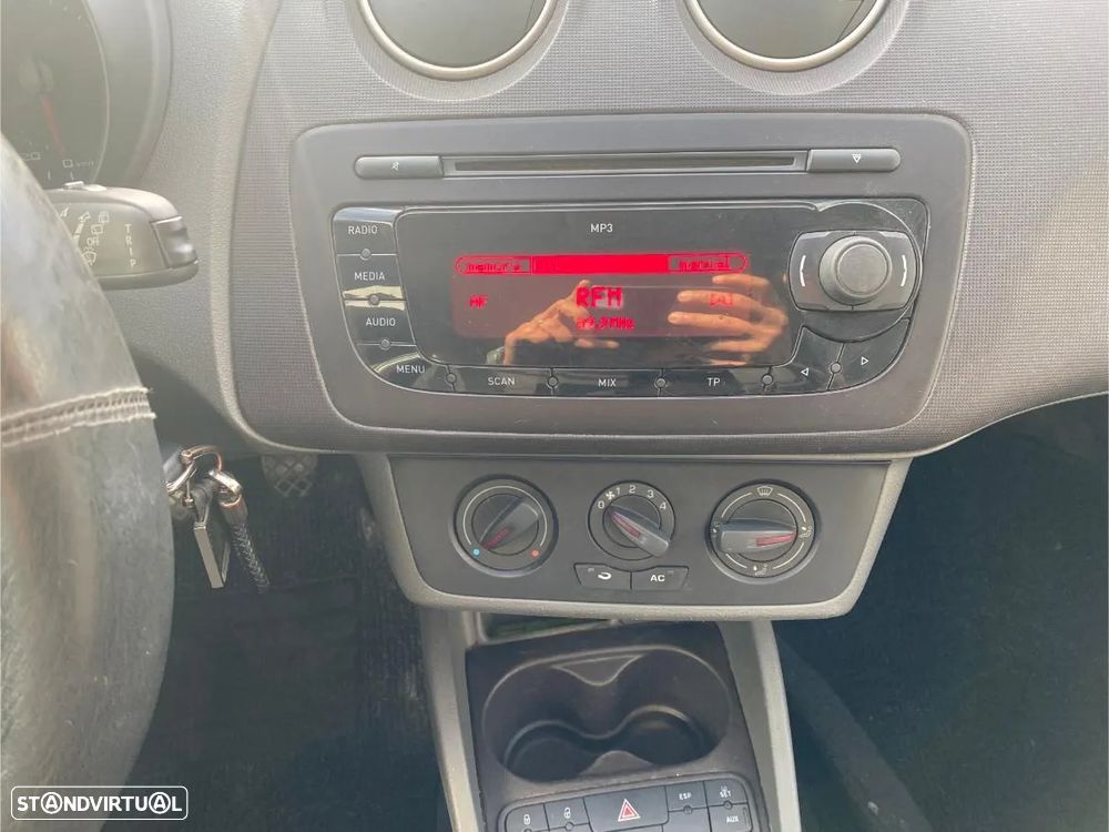 SEAT Ibiza 1.2 TDI CR Ecomotive Style - 26