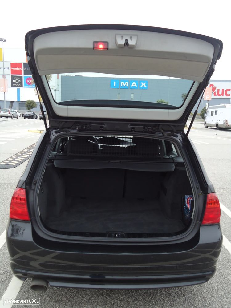 BMW 320 d Navigation - 8