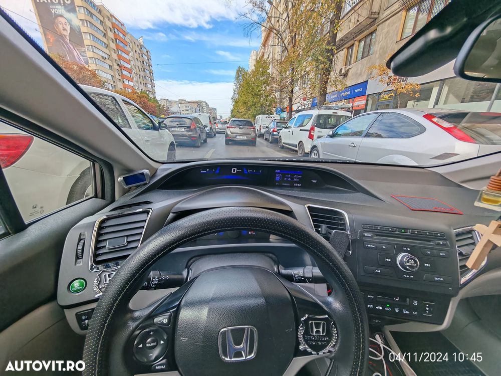 Honda Civic 1.8 MT ES - 6