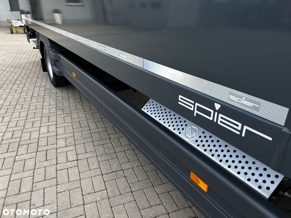 Mercedes-Benz ATEGO - 25