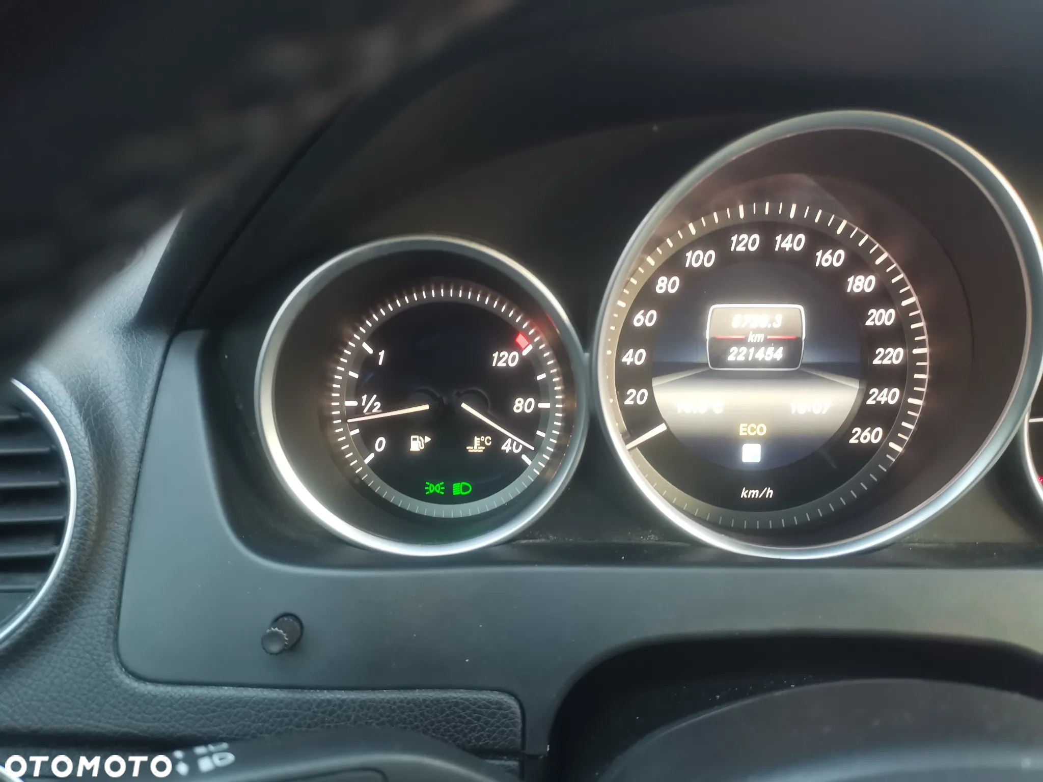 Mercedes-Benz Klasa C 220 CDI BlueEff Avantgarde - 8
