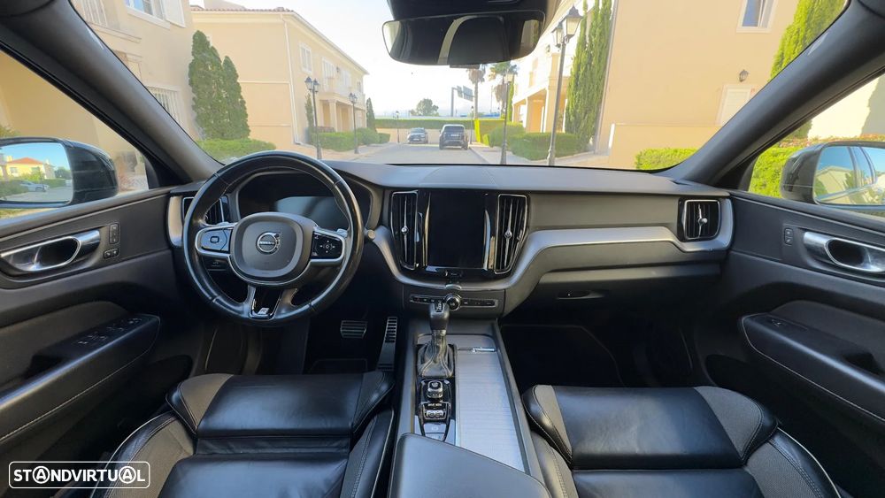 Volvo XC 60 2.0 D4 R-Design Geartronic - 8
