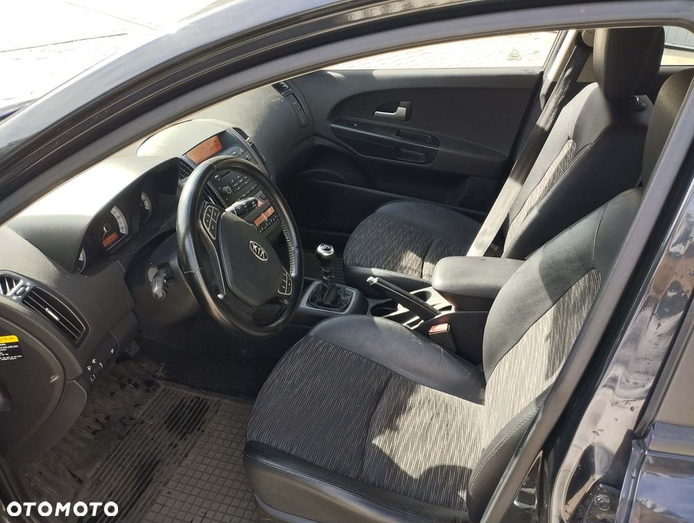 Kia Ceed 1.6 Comfort + - 7