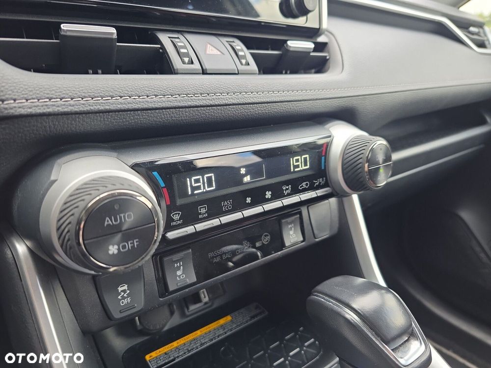 Toyota RAV4 - 22