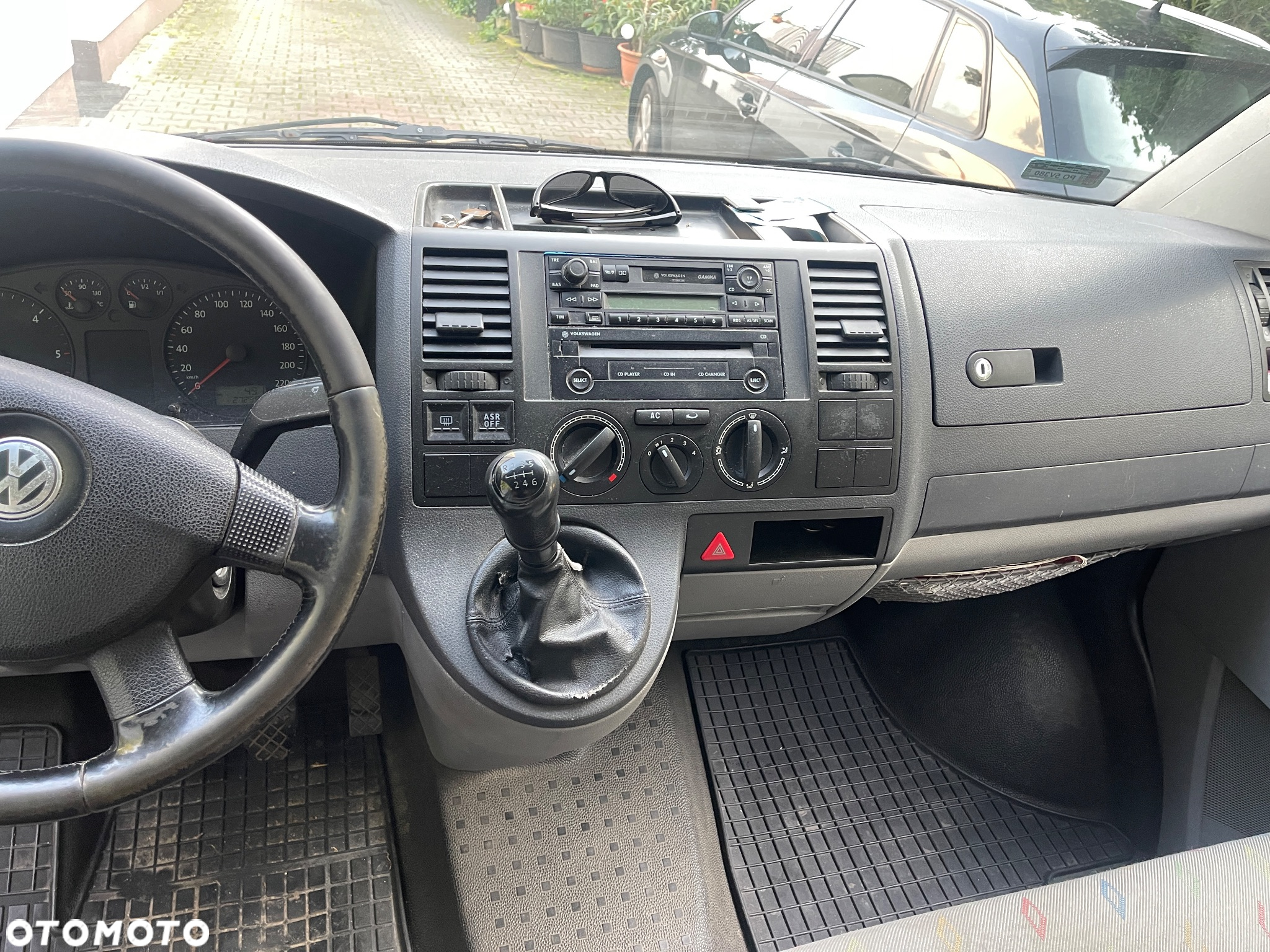 Volkswagen Transporter - 4