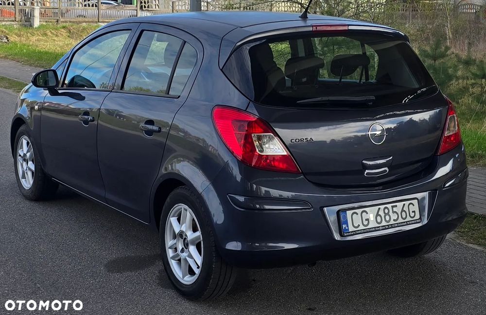 Opel Corsa 1.4 16V Selection 110 Jahre - 6