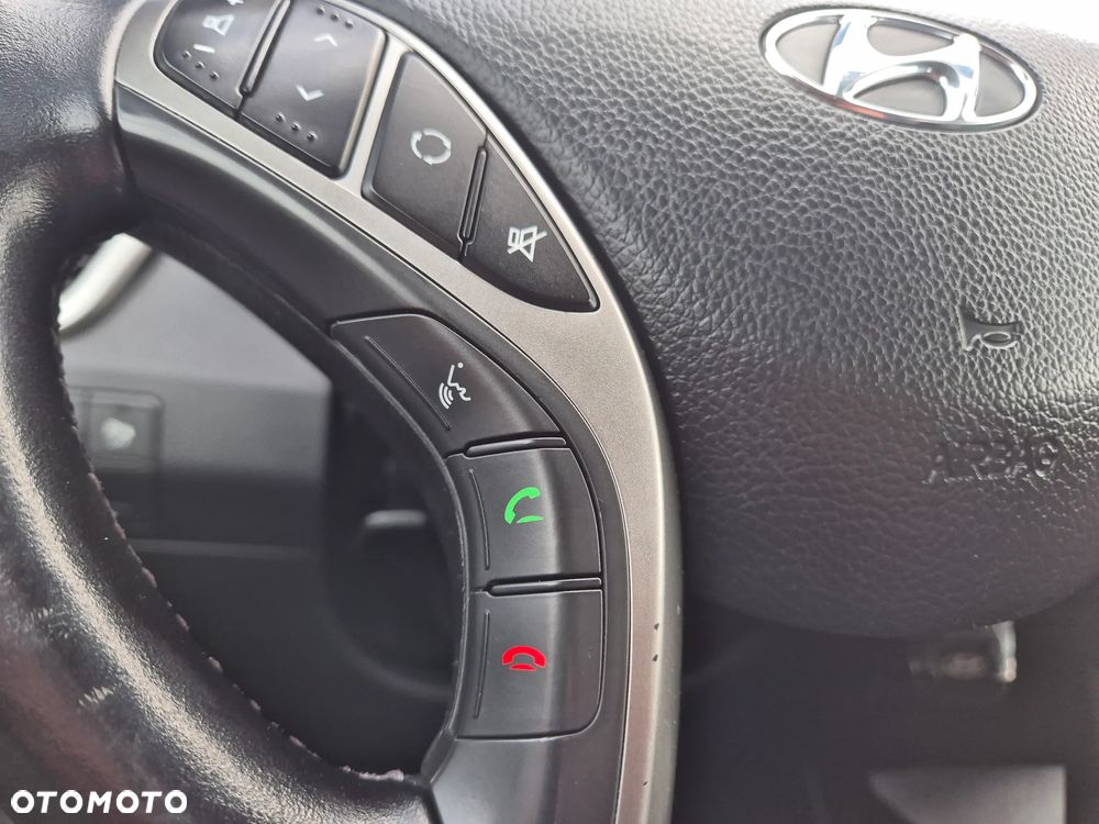 Hyundai i30 1.4 CRDi Intro Edition - 16