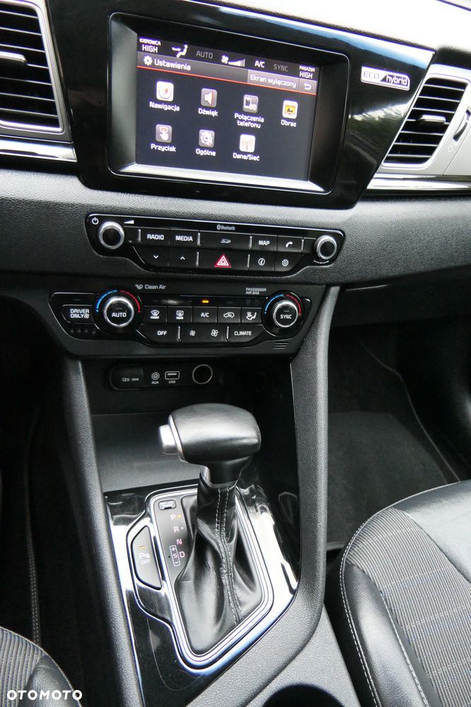 Kia Niro 1.6 GDI HEV 2WD OPF Edition 7 - 28