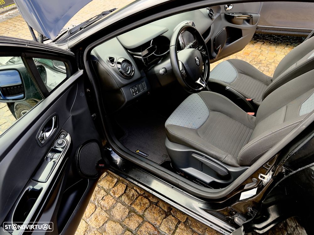 Renault Clio 1.5 dCi Dynamique S EDC - 40