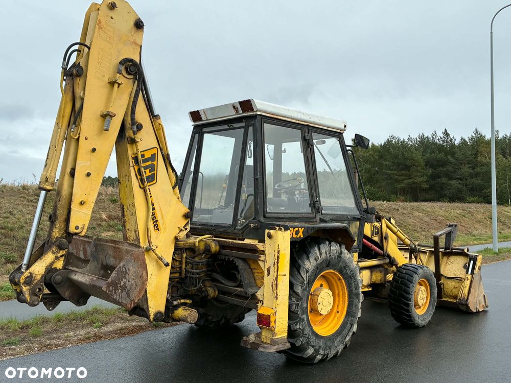 JCB 3CX - 21