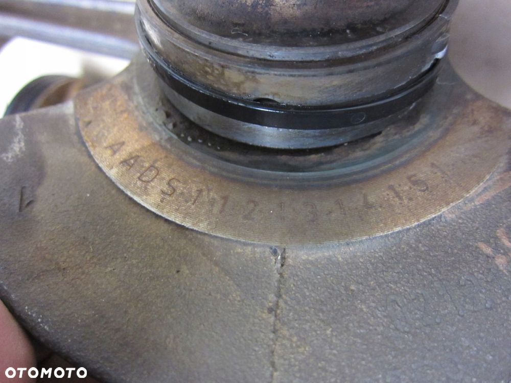 BMW E39 X5 E53 E38 M64 4.4 V8 540i 740 WAŁ KORBOWY - 2