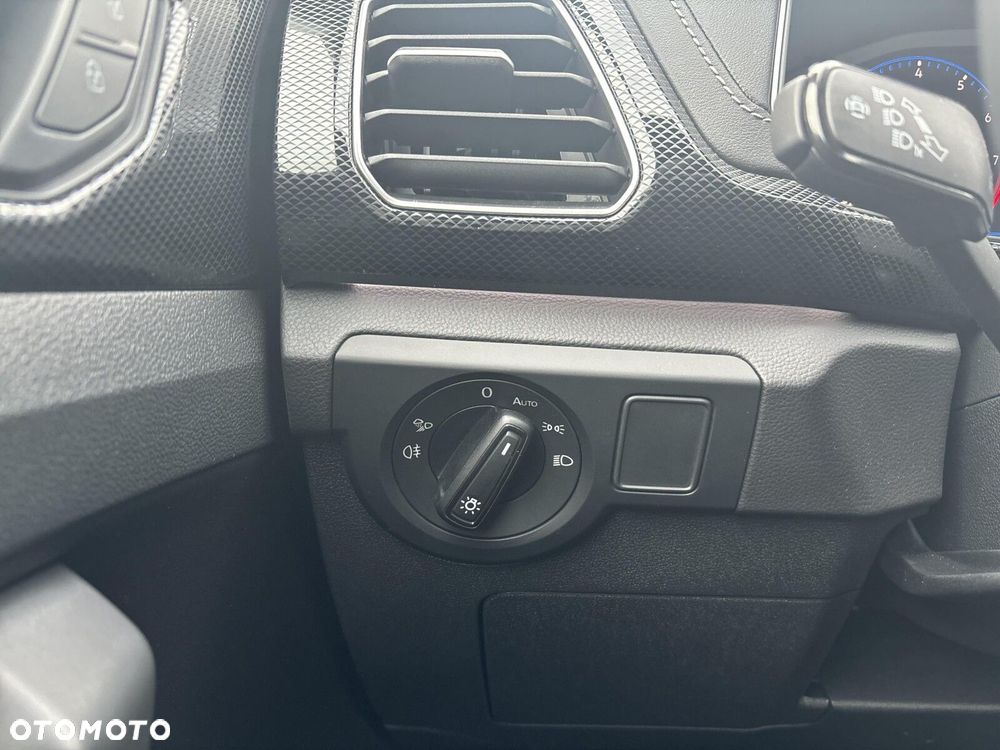 Volkswagen T-Cross 1.5 TSI ACT R-Line DSG - 23