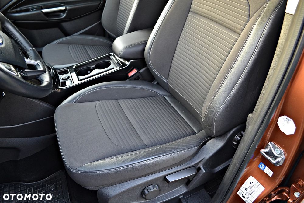Ford Kuga 1.5 EcoBoost 4x4 Titanium - 26