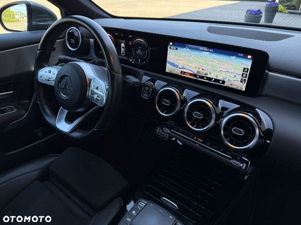 Mercedes-Benz Klasa A 180 d 8G-DCT Lim AMG Line Advanced - 23