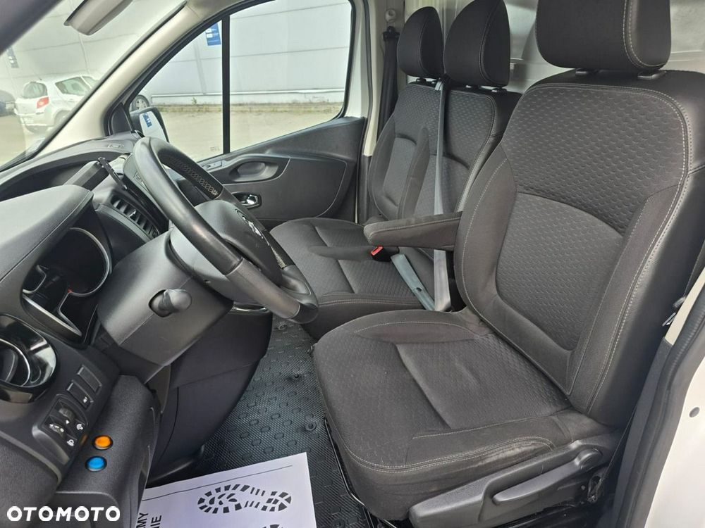 Renault Trafic - 21