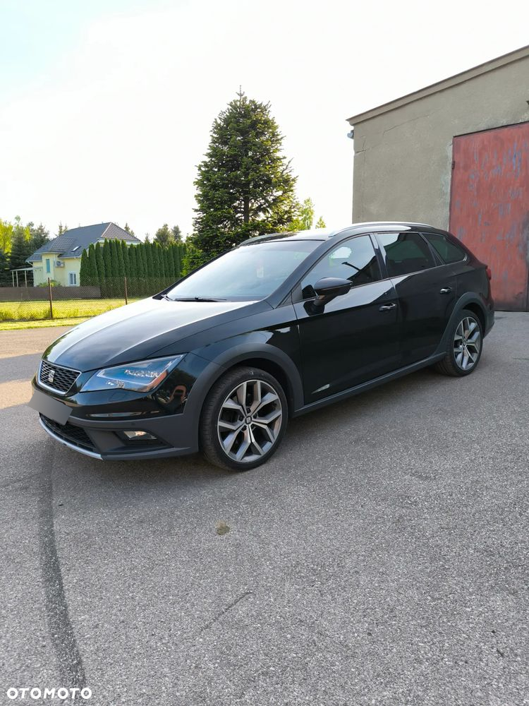 Seat Leon ST 2.0 TDI Start&Stop 4Drive DSG X-Perience - 2