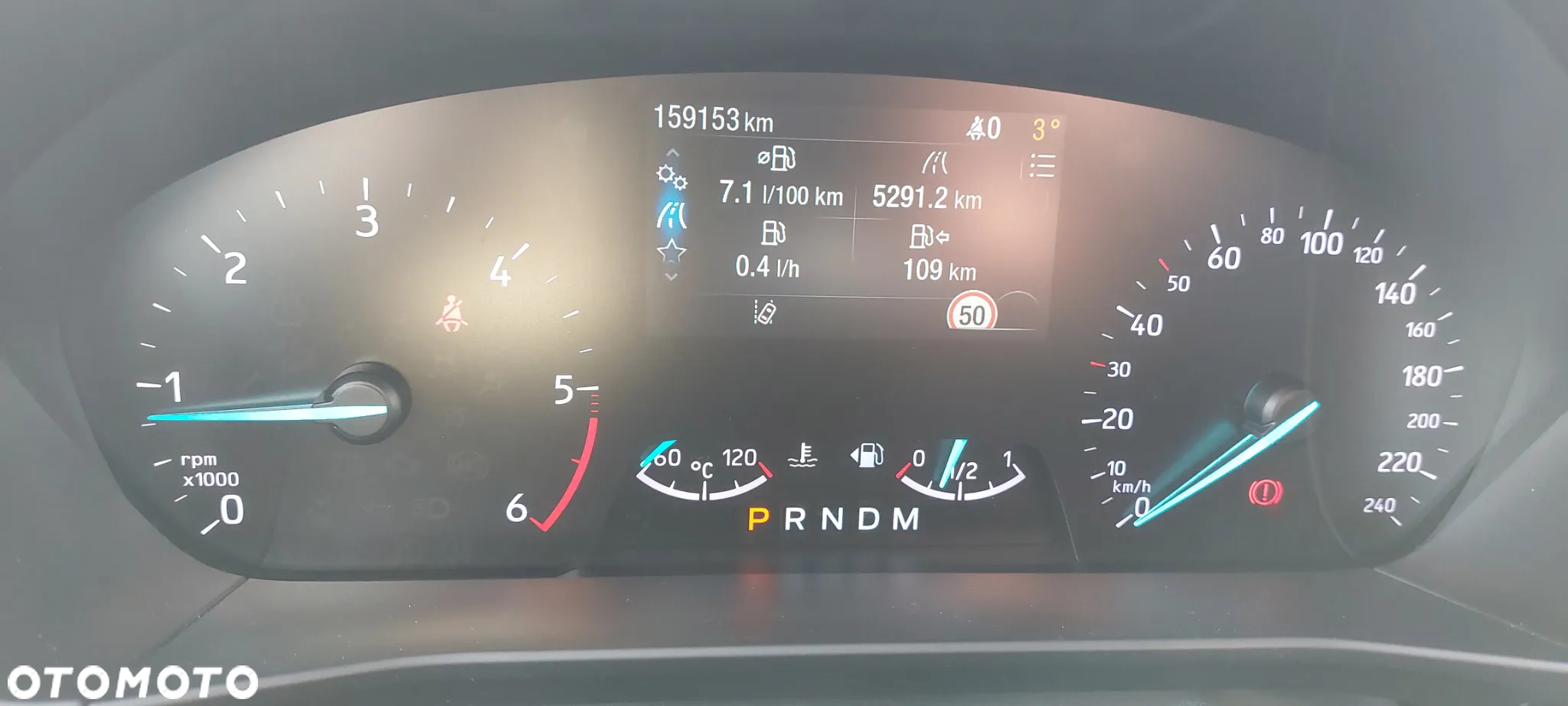 Ford Focus 2.0 EcoBlue Start-Stopp-System TITANIUM - 10
