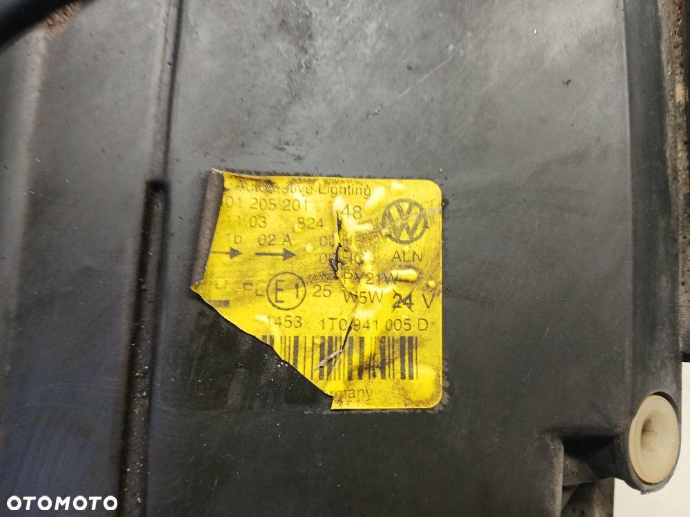 Volkswagen Touran Lampa przednia prawa, lewa - 10