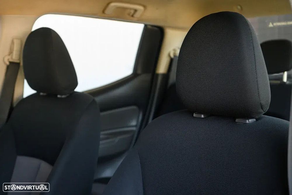 Mitsubishi L200 - 23