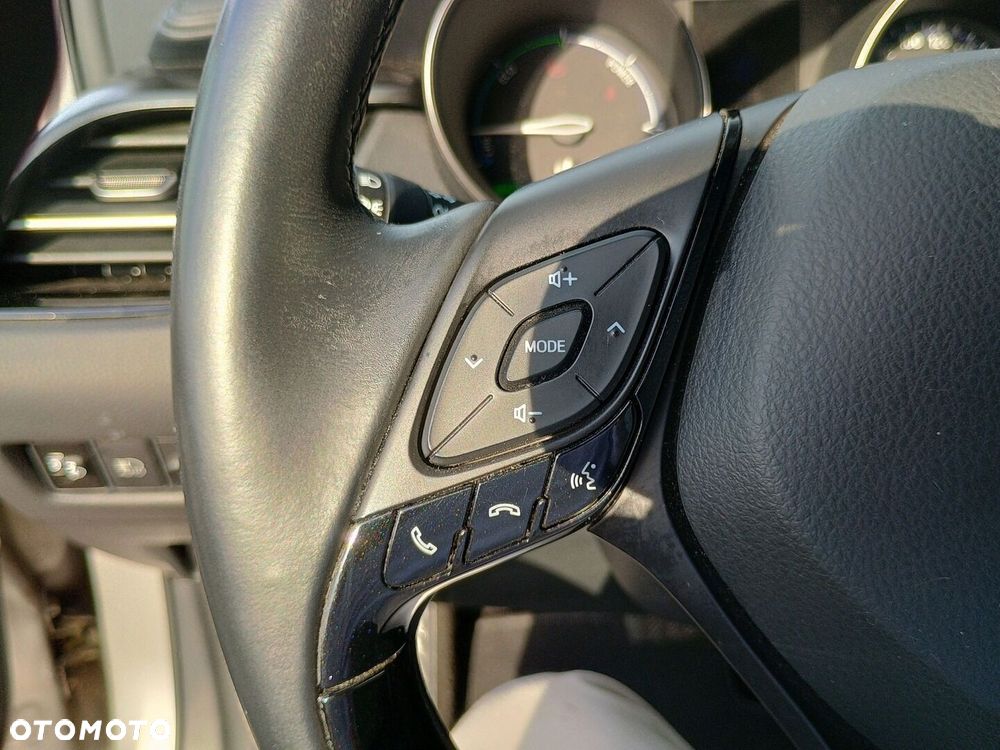 Toyota C-HR 1.8 Hybrid Premium - 18