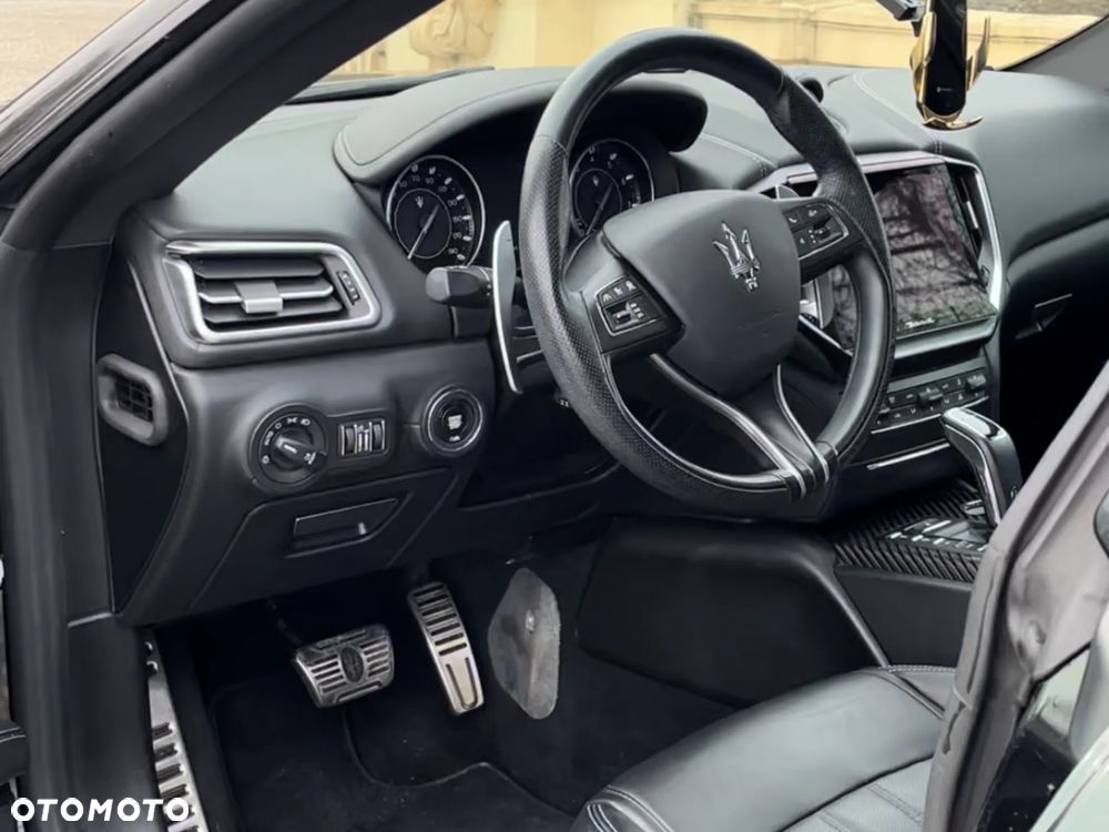 Maserati Ghibli S Q4 GranSport - 12